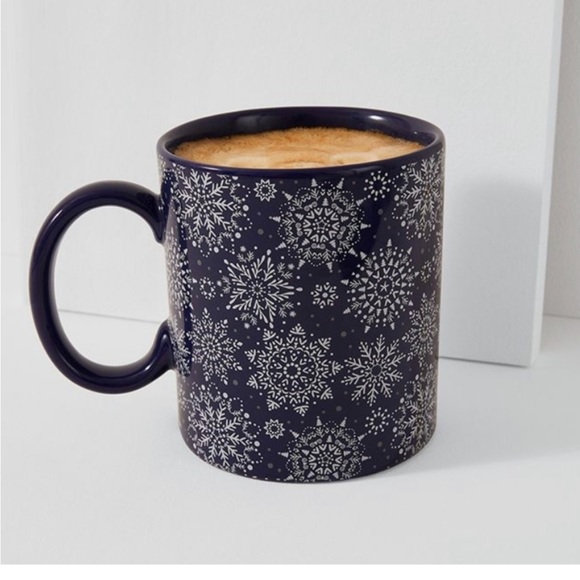 Chic and tonic snowflake mug NEW - Picture 3 of 3